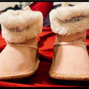 BeBe Baby Pink/White Faux Fir Lined Suede Booties